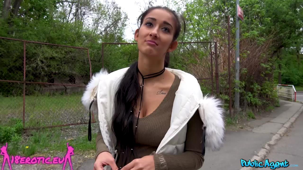 PublicAgent 2018. 07. 19. Darcia Lee